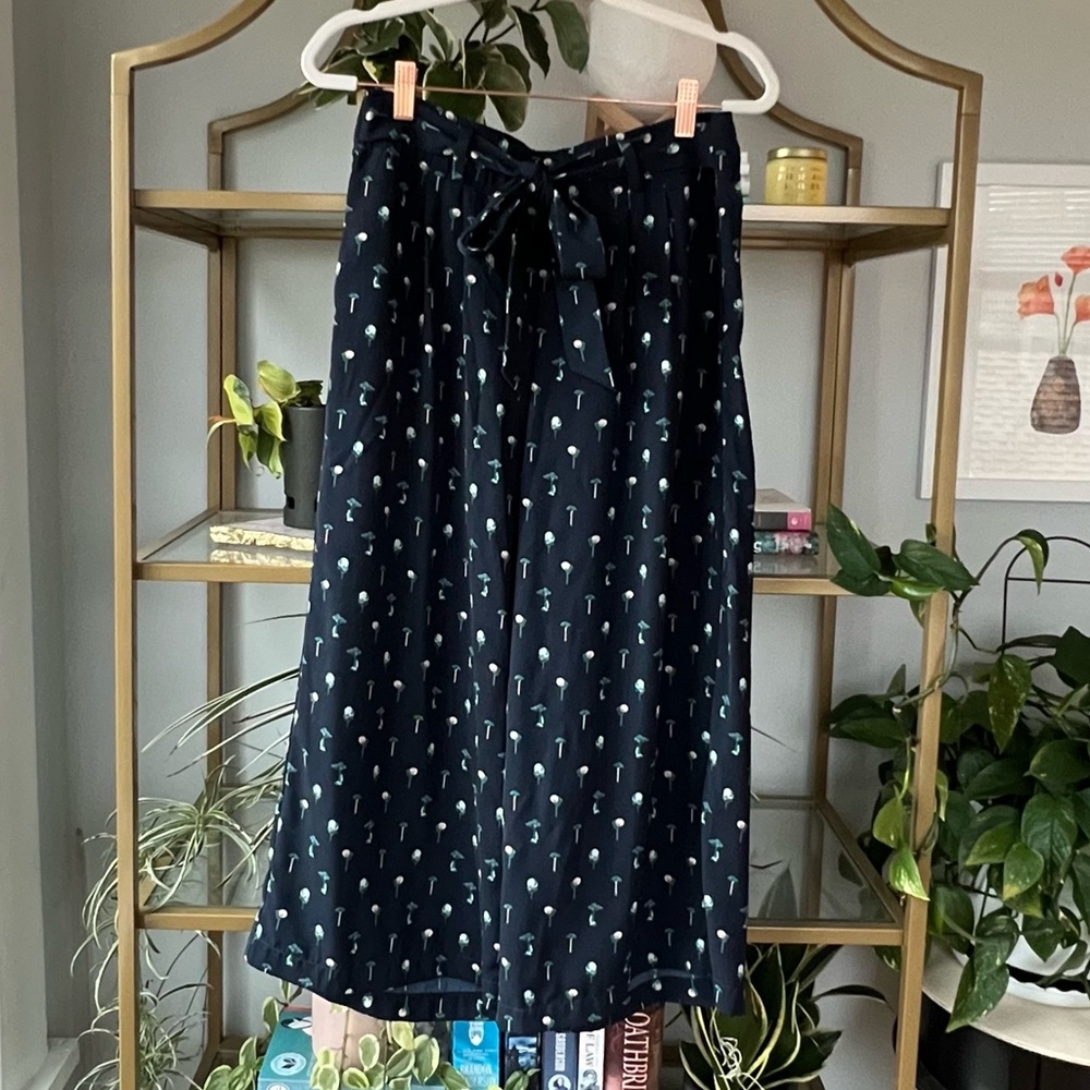 AVA Palm Print Cropped Wide Legged Navy Pants